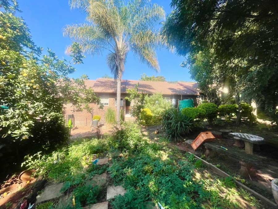 3 Bedroom Property for Sale in Safari Gardens North West